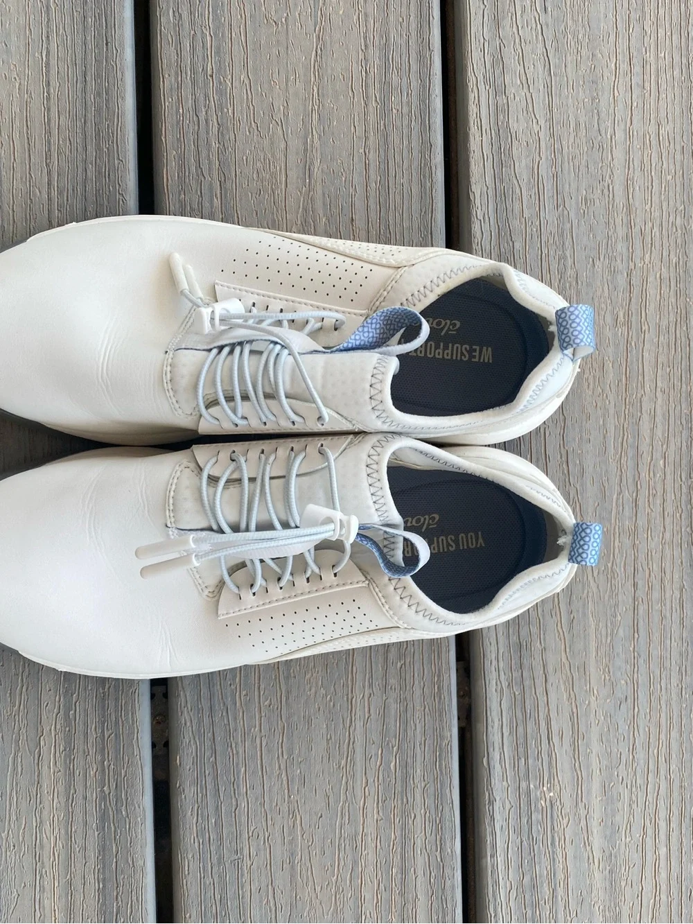 CLOVE Women's White Athletic Sneakers with Mint Accents - Lightweight Comfort - Picture 3 of 7